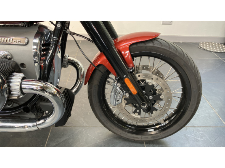 BMW R18 First Edition